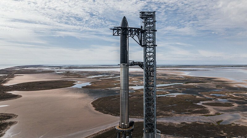 SpaceX Starship readying for launch