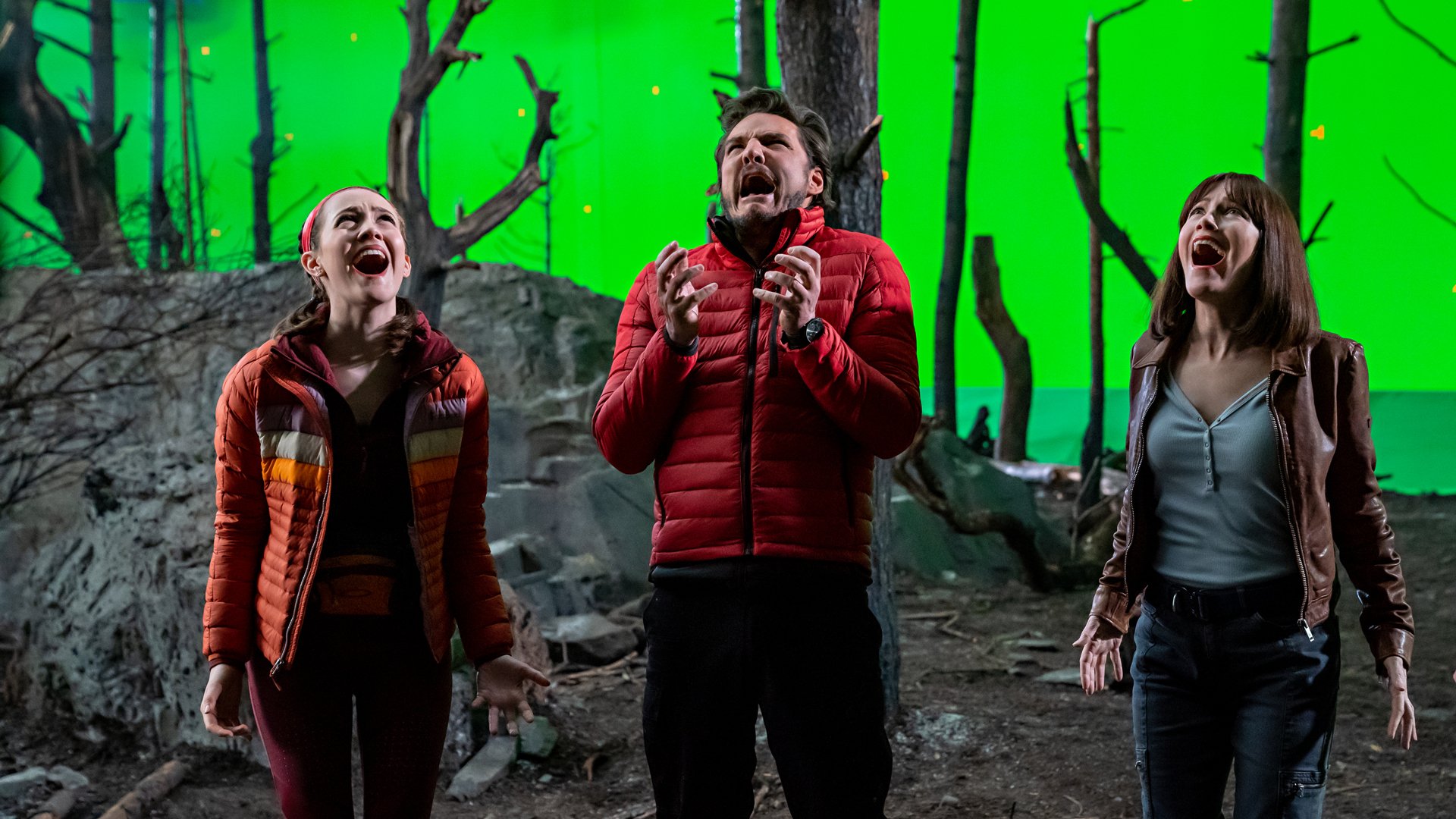 (L to R) Iris Apatow as Krystal Kris, Pedro Pascal as Dieter Bravo, Leslie Mann as Lauren Van Chance all screaming in