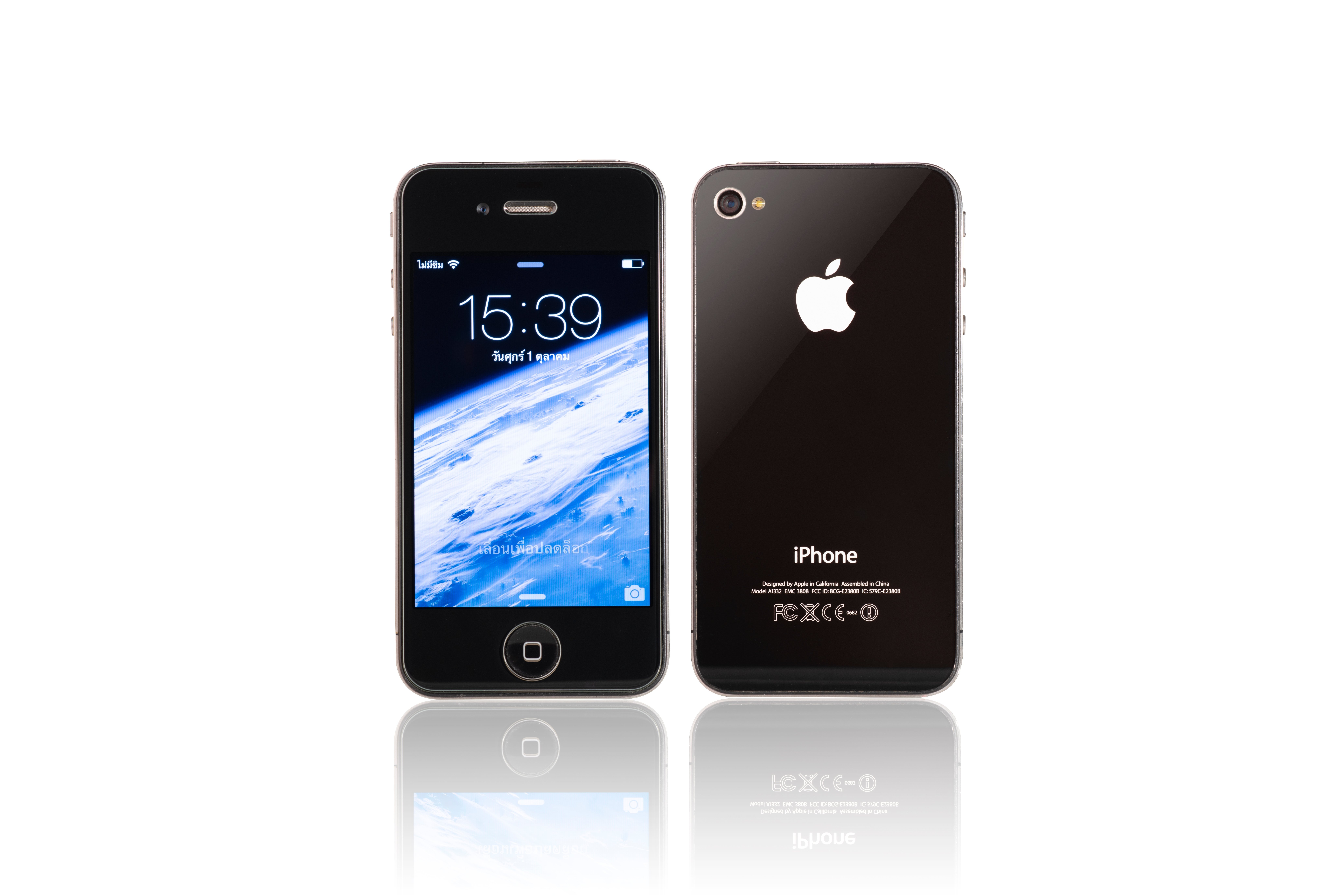 Image of the front and back of the iPhone 4s