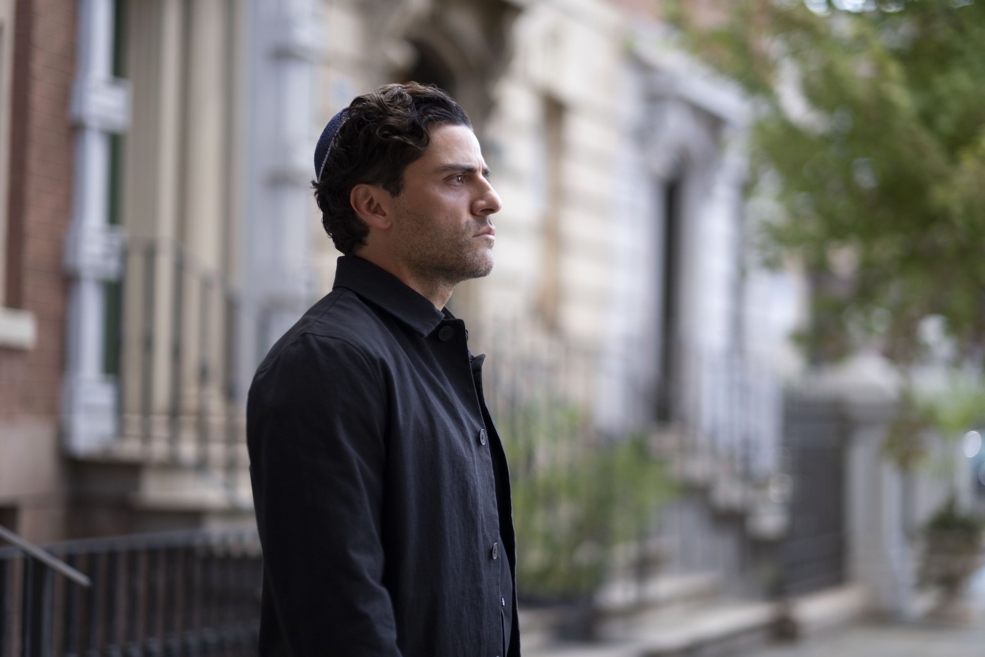 Oscar Isaac as Marc Spector in 