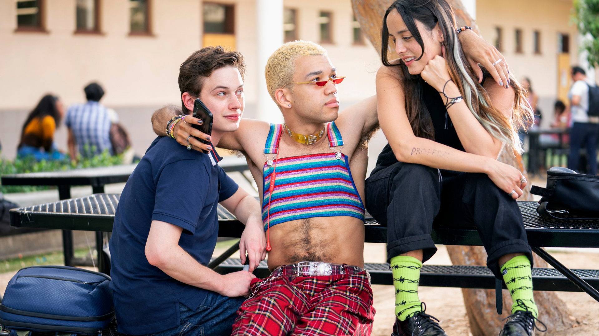 Three young piece hang out