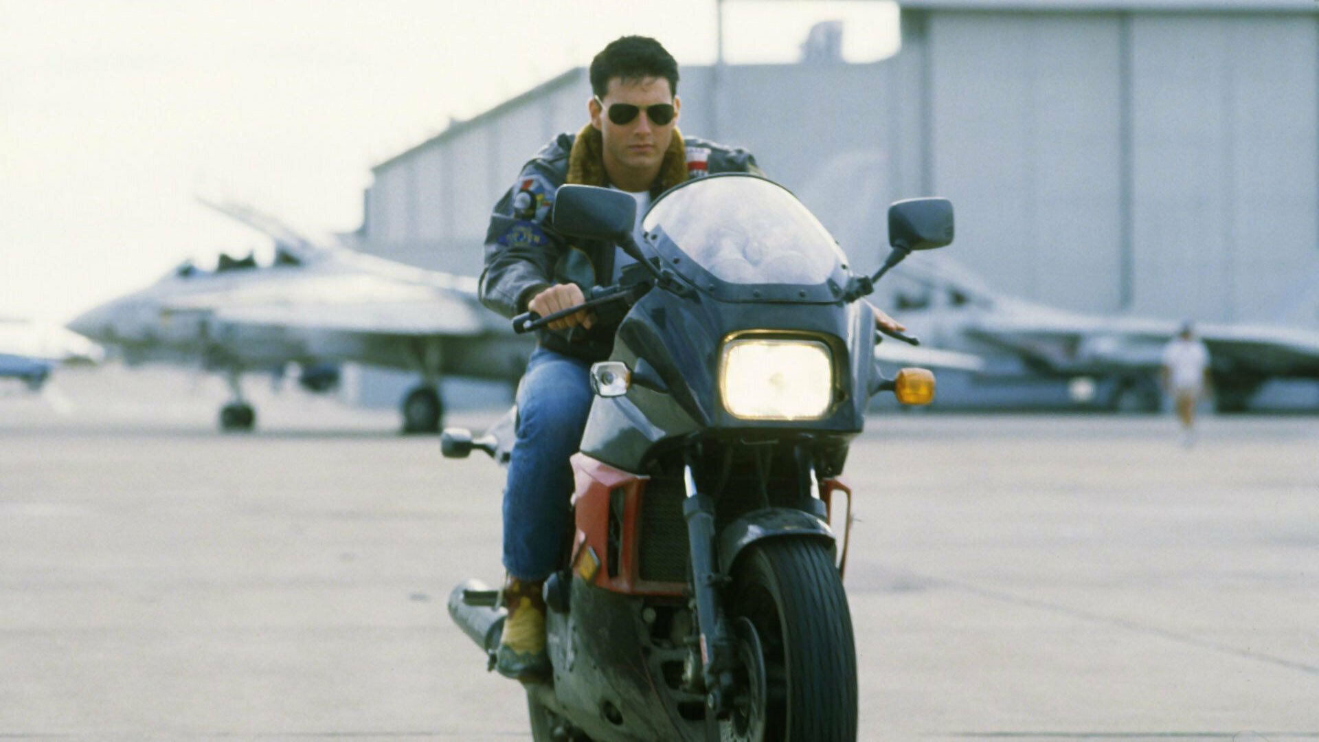 Tom Cruise in "Top Gun"