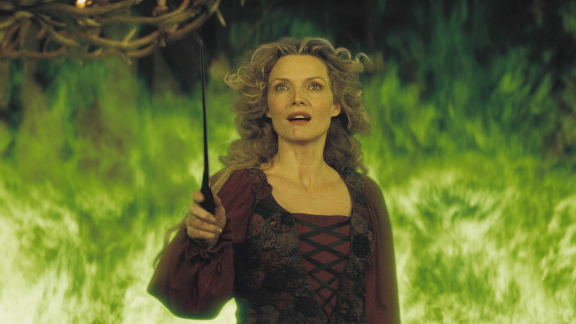 Michelle Pfeiffer as a witch in "Starstruck"