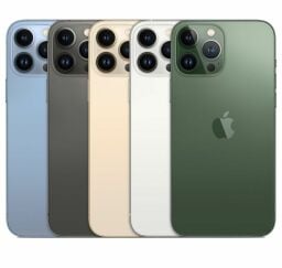 all colors of the iphone 13 pro max lined up next to each other