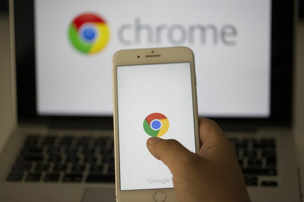 Google Chrome logo on smartphone screen