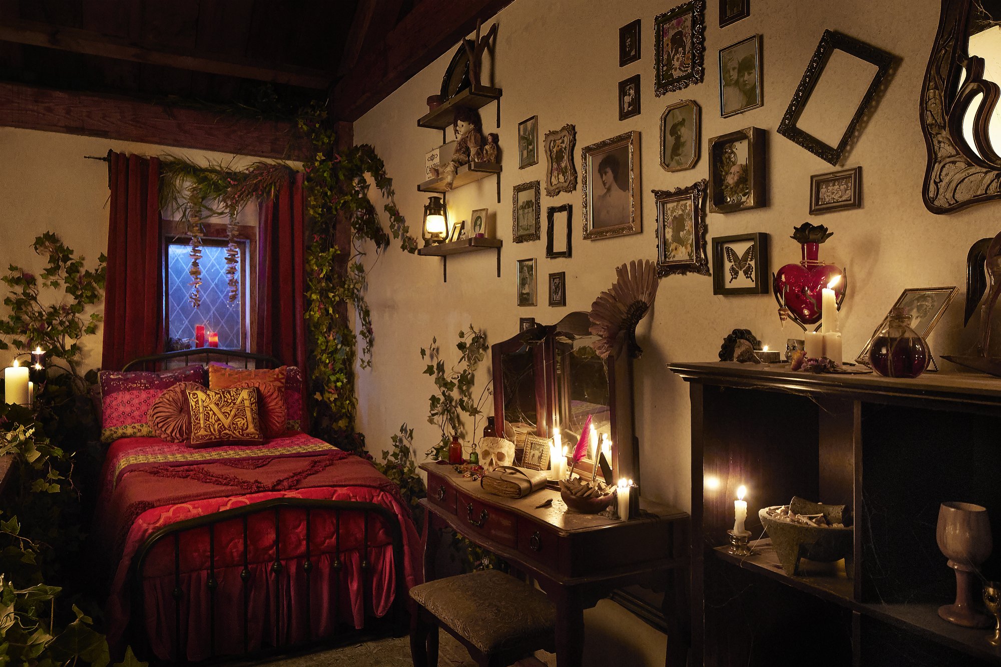 The bedroom in the cottage.