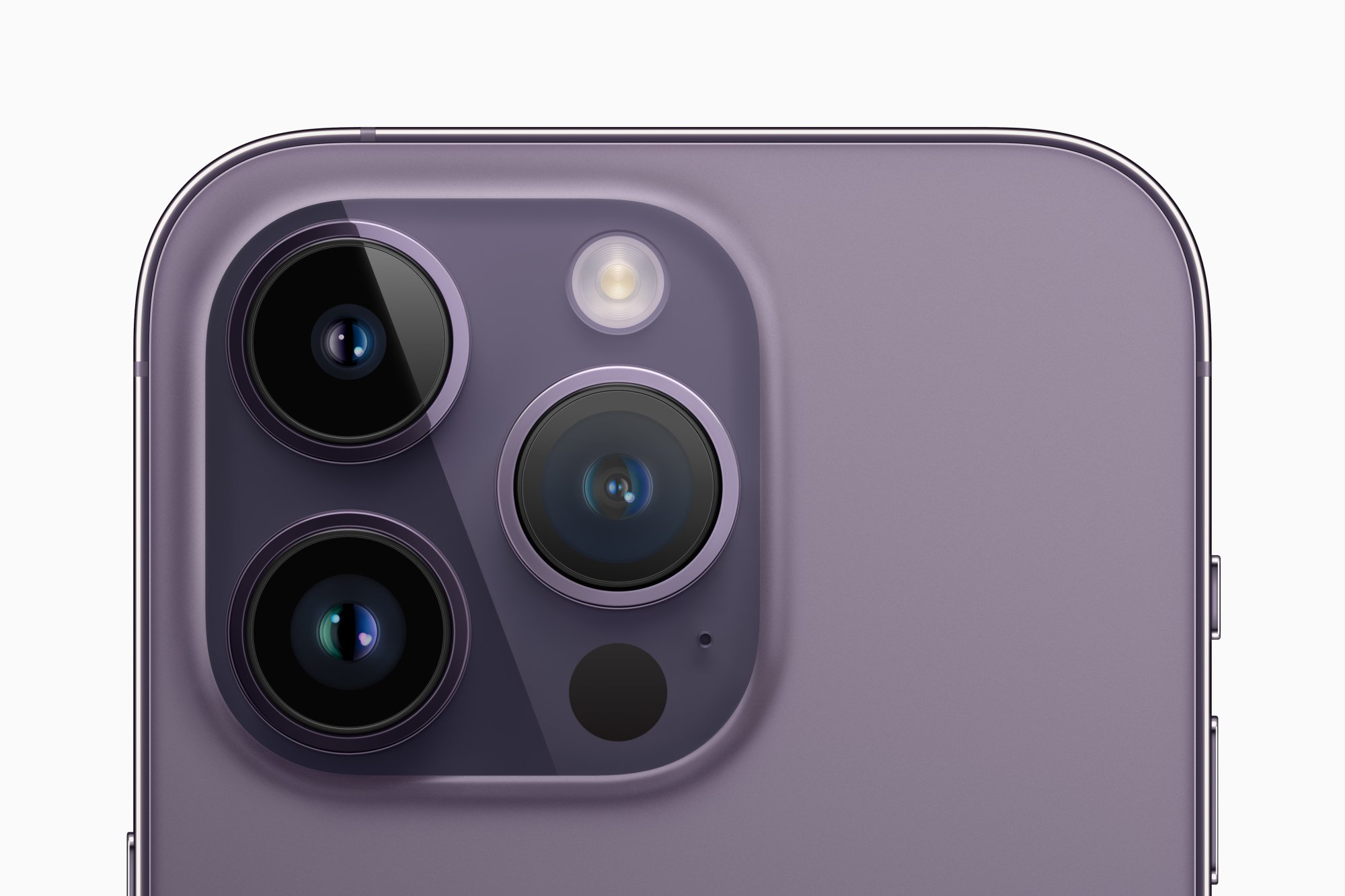A close up of the iPhone 14 Pro's camera