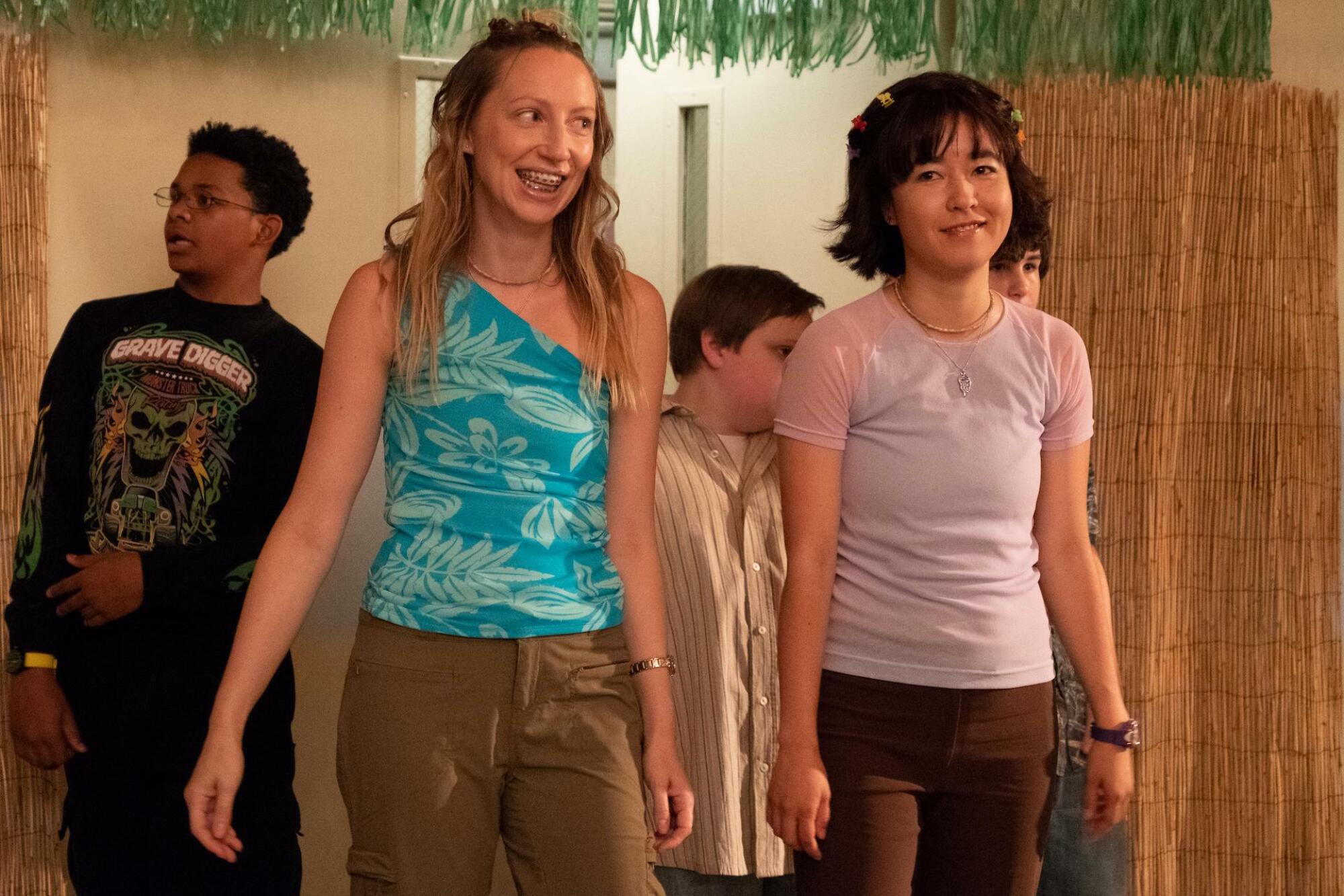 Anna Konkle and Maya Erskine in "Pen15"