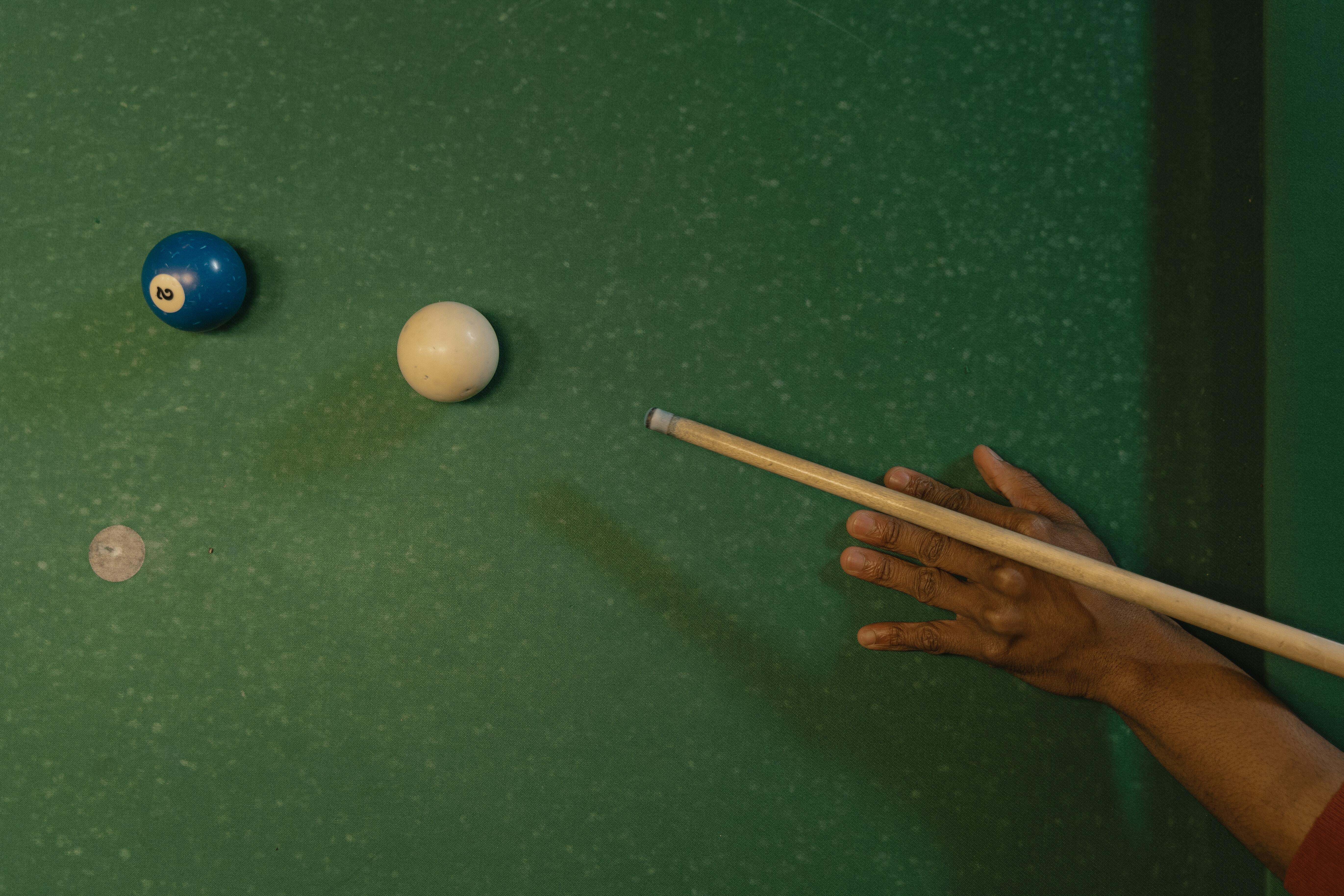 Snooker balls and cue