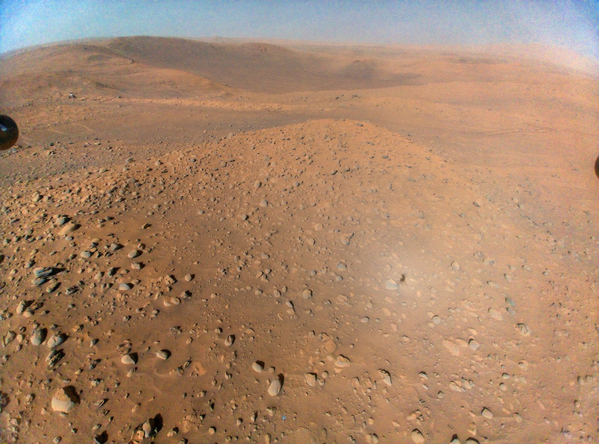 A view of Mars' desert captured by the Ingenuity helicopter.