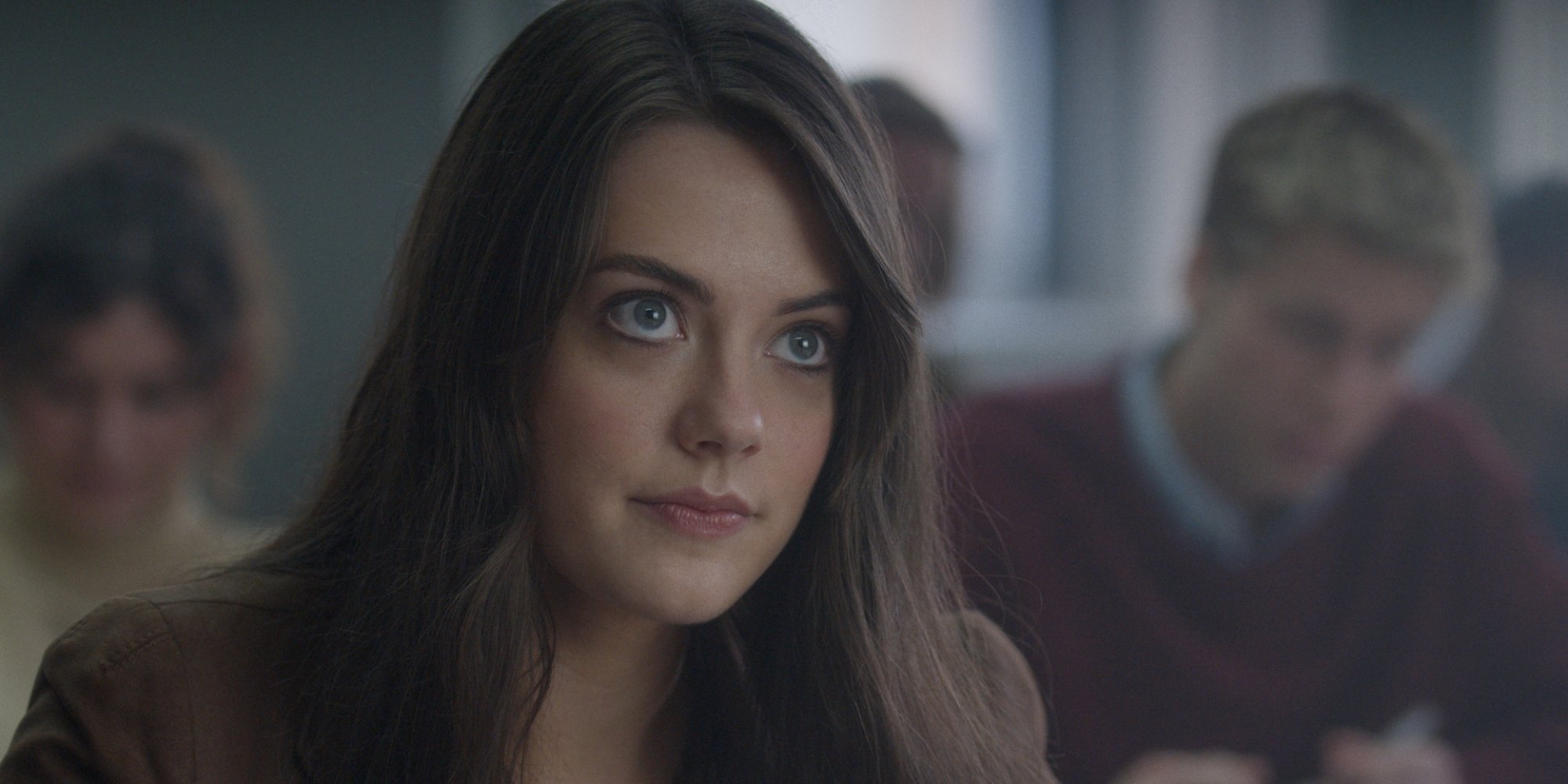 On "The Crown" an actor who looks like Kate Middleton sits in class.