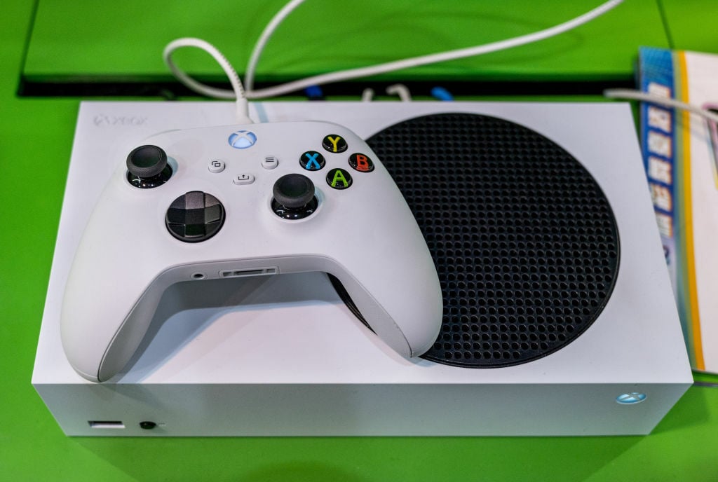 Xbox Series S console