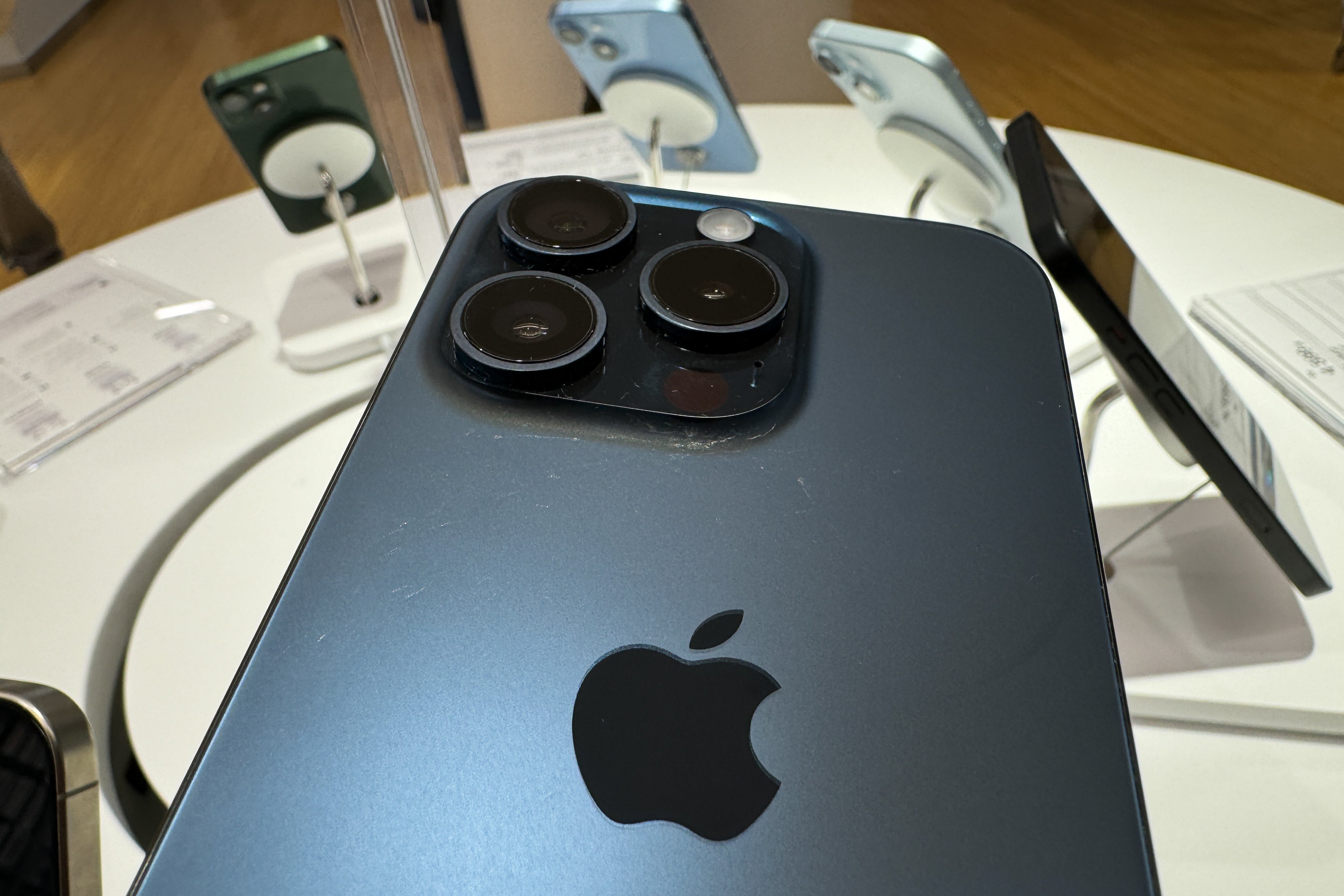 iPhone 15