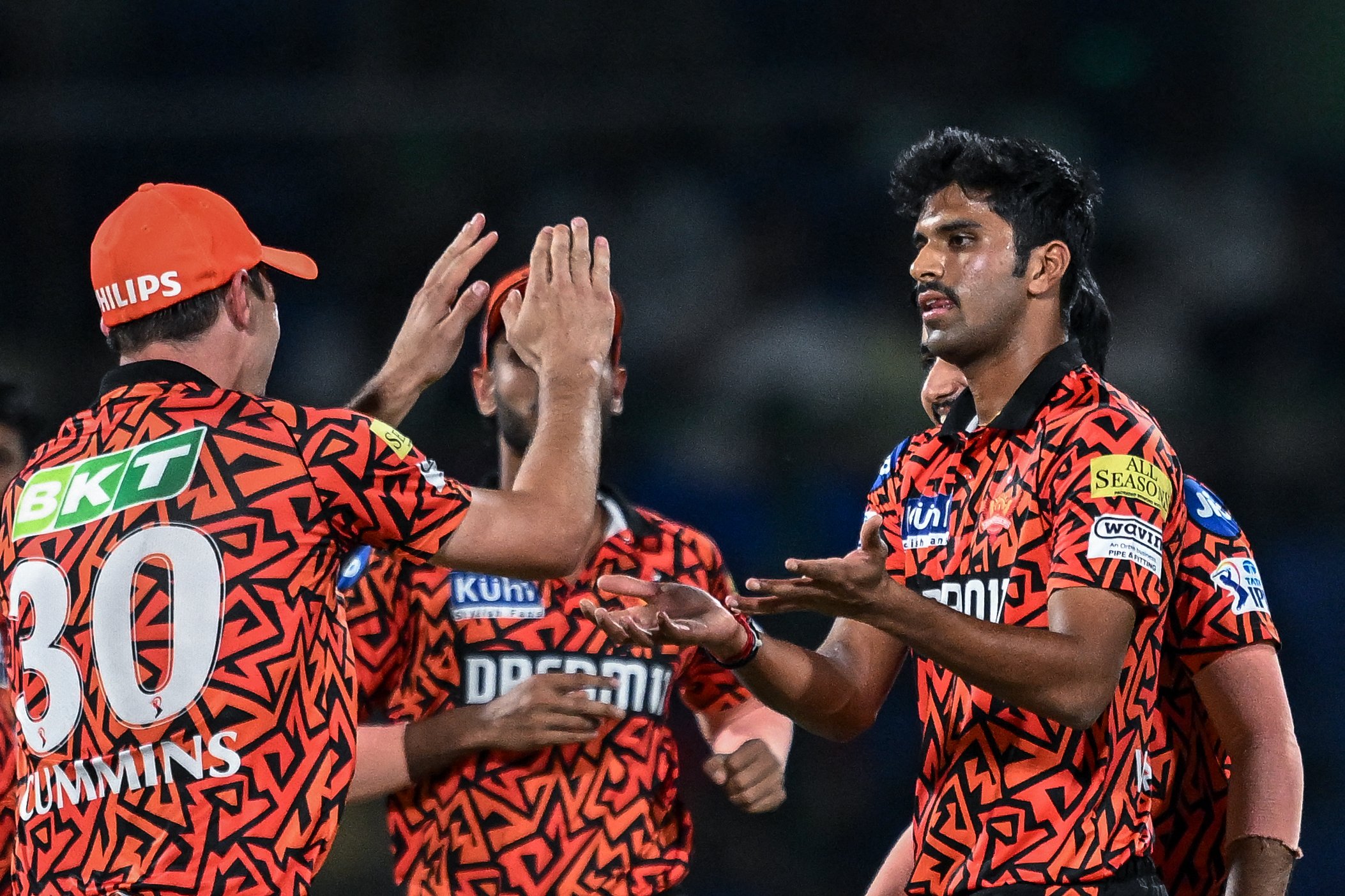 Sunrisers Hyderabad's Washington Sundar celebrating with team mates