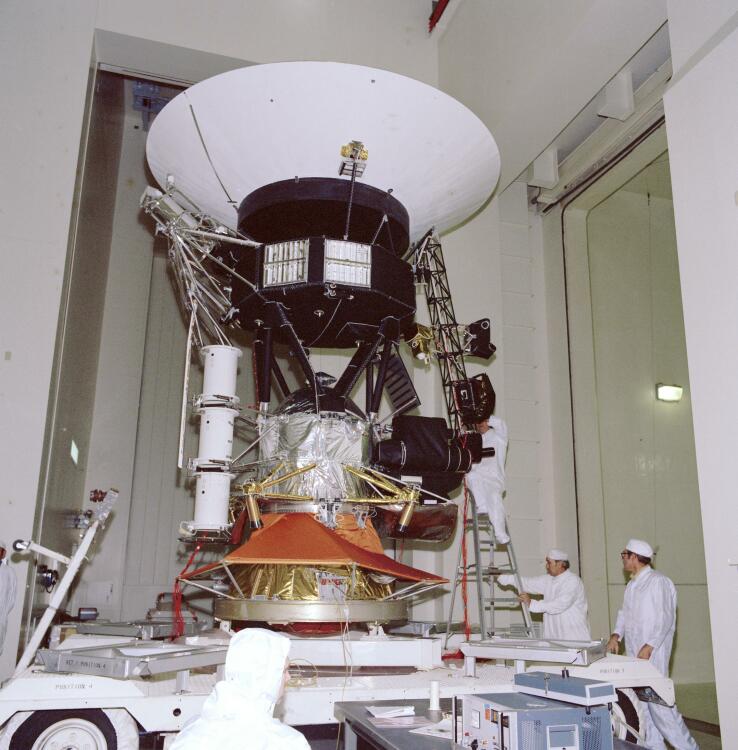 NASA engineers working on a Voyager craft in 1976.