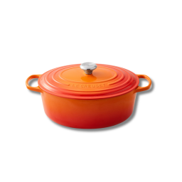 Le Creuset Signature Enameled Cast Iron Oval Dutch Oven (8 QT)